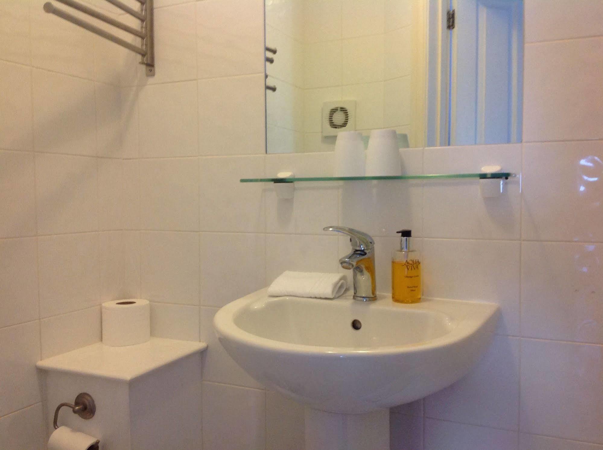 Woodbine City Roomsエクセター エクステリア 写真